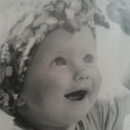 IneSerlet's profile picture. sociaal, politiek geëngageerd, newsaddict & gek op schoenen!