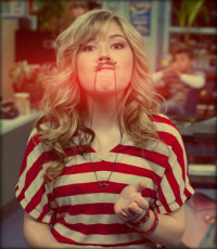 My inspiration, my life is  @jennettemccurdy.
¡ Follow me !