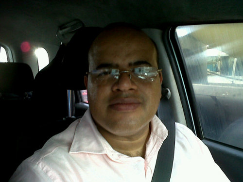 Abogado & Periodista. Siempre con una Sonrisa. Positivo y con Dios.Contacto 809-697-9060, http://t.co/AeJh93BSaK,