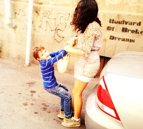 loriturbendian's profile picture. 