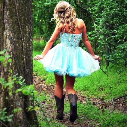 southernbetch13's profile picture. southern princess & farmers daughter. sweet tea sippin, flower garden tending, heart blessing belle :)