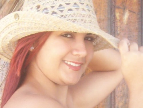 Faça feliz quem está perto de você e os que estão longe se achegarão