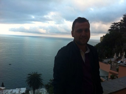 AmorosoV's profile picture. 