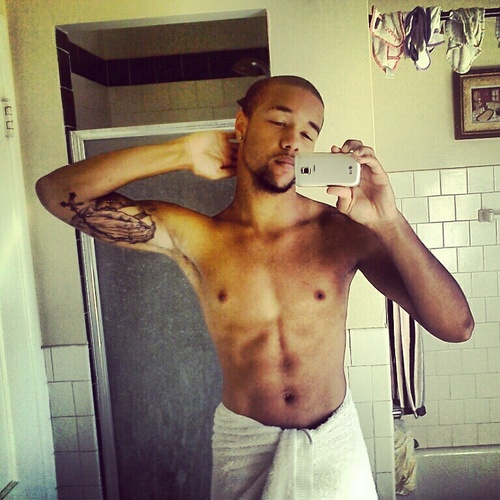 follow me and ill follow bacc , #Weeestt #lightskin #Clippers all day #message me