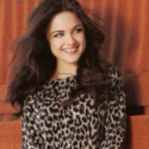 YourAriaM's profile picture. I don't care what anyone says, he is what I want. No one can change that [Taken by @_EFitz]