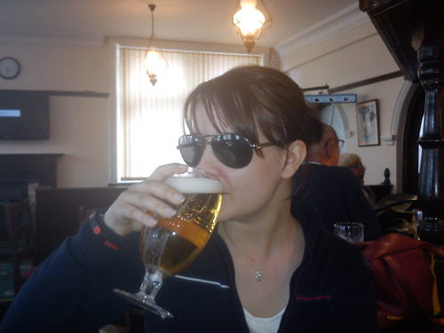 What you see is what you get! I love food, football and F1, I have Peter Pan syndrome and need to win the lottery so I can afford my rock 'n roll lifestyle!!
x