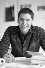 derkaufmann's profile picture. Geschäftsführer des innovativen Hausbauunternehmen Kaufmann in Oberstadion. Erfahrung im energieeffizienten Bau von schlüsselfertigen Passivhäuser und KfW 40