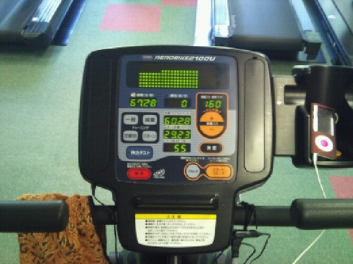 nijyusan's profile picture. 昭和っぽい文化が大好きです。  焼き肉はミノが好き。藤子f不二雄漫画がお気に入り。 川崎フロンターレサポーター。
８８NSR250Rの修理を本気でやってます。