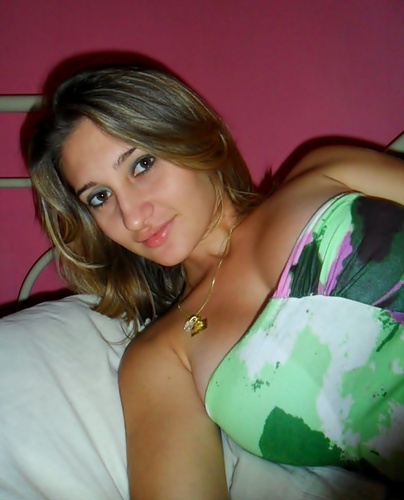 #  Geminiana, Irônica, sarcástica, dramática, orgulhosa, confusa, ignorante, com temperamento forte e ciúme excessivo!#