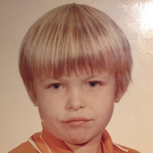 j4ngis's profile picture. ENFP. Innnovation. Inventions. Creative thinking.Design thinking.KNIHT.TRIZ.Motivational. Inspirational.Coach.Play - for fun and for business.Smiling. (jddt)