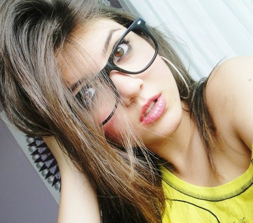 BrunaBuarqueVar's profile picture. 