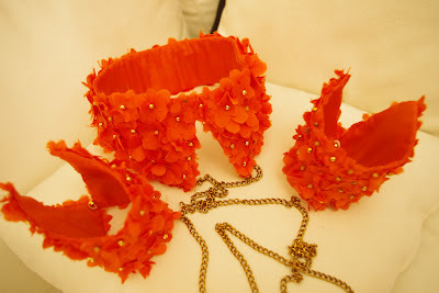Accesorios elaborados con mucho mimo y creados a imagen y semejanza de tus sueños. http://t.co/vALWj25tBw