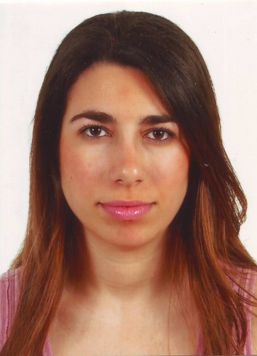 Graduada en Información y Documentación. Técnica en Documentación Sanitaria. Adicta a las series, repostería y a viajar ♡