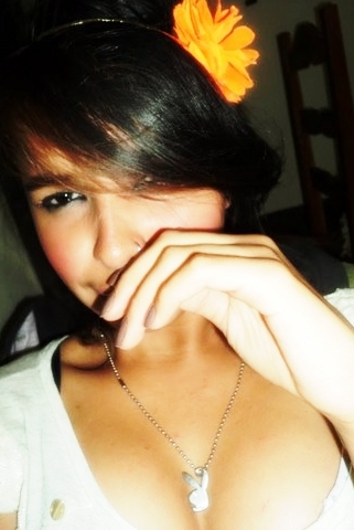 Valeria Souza de Abreu ;  Paulistana , São Paulina com #orgulho & #razão , Solteira , segue eu ? ;3