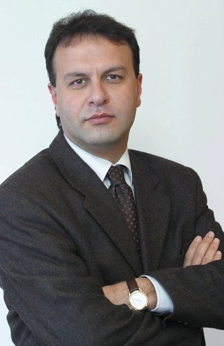 GÜN DÖNENLERİN, DÖNMEYEN DİNAZOR, İŞİ DE ÇOK ZOR AMA YARINLAR DÖNENLERE SIRTINI DÖNENLERİN