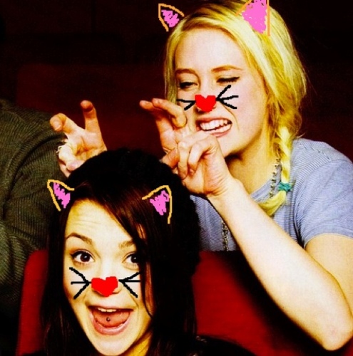 1OO% Lobster Naomily Forever OTP: Naomily❤ #Skins #Misfits Kathryn Prescott❤ Mini & Alo ❤ Kat messaged me on flickr 11/4/11❤