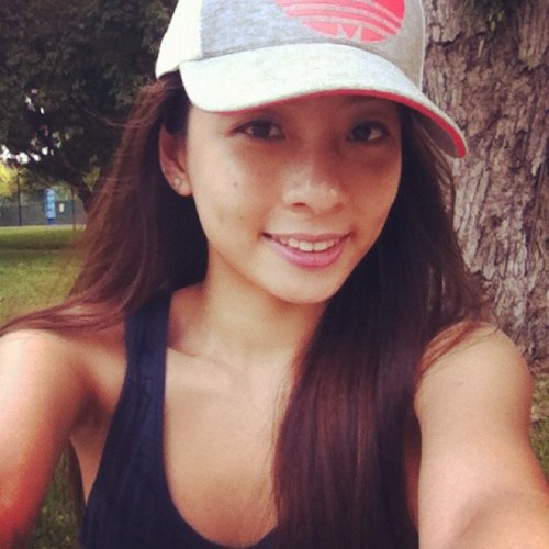 zhenn1712's profile picture. 