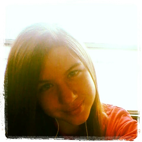 I love one direction (:   follow me (: