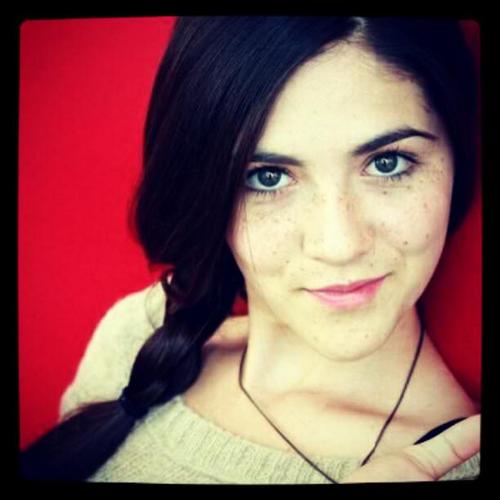 Here's to everyone who loves & supports the flawless Isabelle Fuhrman, vicious or clovely, no matter what. Isabelle & Madeline blocked me on @FuhrmanHolics...