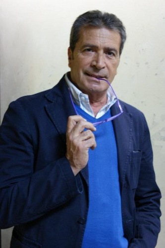 incantatore di serpenti,amo golf,viaggi teatro cinema e la vita