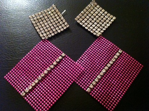 Bodilaceboutiqu's profile picture. Check out http://t.co/UAeJZGQQRw for trendy and fashionable accessories!!!!