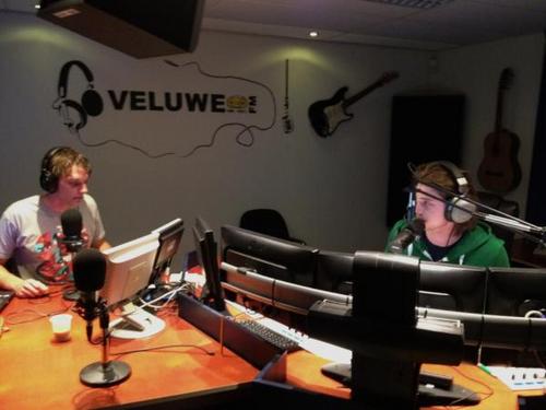 Ga lekker je weekend in met Ralf  (@RalfLee) en Tim! Elke vrijdagavond tussen 20:00-22:00 staat de muziek centraal op @Veluwefm