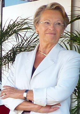 Compte officiel de campagne de Michèle ALLIOT-MARIE. Ce compte est piloté par son équipe #MAM2012. Les tweets personnels seront signés - MAM