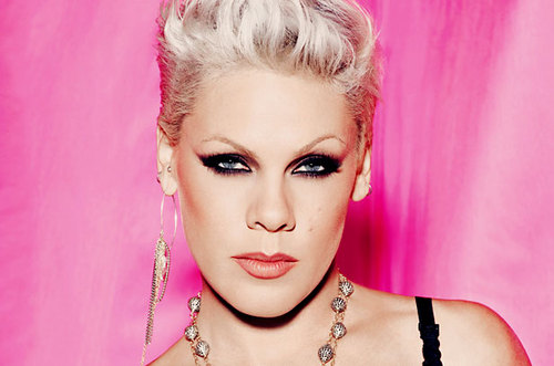 P!nK Argentian fans!! We just love @pink can't wait to lether know it.. Live!!