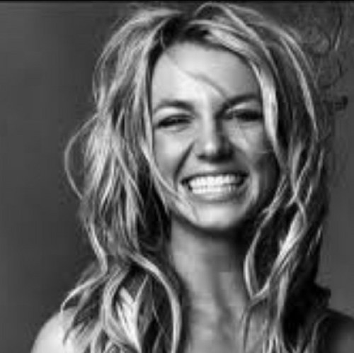 BlondeInBows's profile picture. Just a blonde living the dream. Lover of bows, pink, and Lilly.