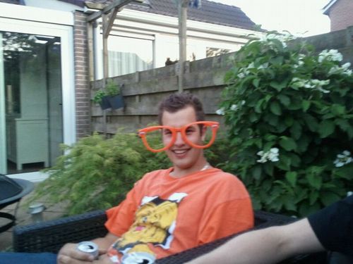 michelfictorie's profile picture. 21, vriend van mélissa, scholier, staples office centre,