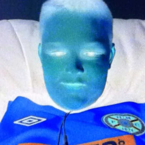 hi im Calum Boyle i am 11 years old. Im the goalkeeper for Broxburn Colts Under 11s !!!!!!!!