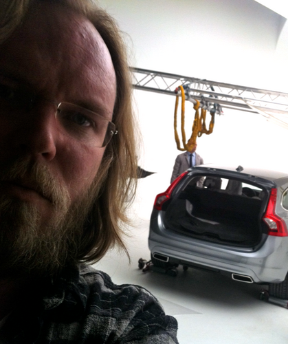Advertising creative director, father of two. Love work and holidays.