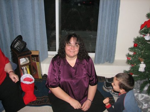 I am a lover of Jesus, a homeschooling mom of 4 and have many so many animals, I started to call my kids munkiees!