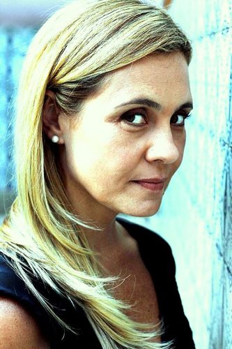 Sou curta e grossa. Se não gosto, já mando o papo. Comigo é o dá ou desce. Se não gostar dá unfollow palhaço!