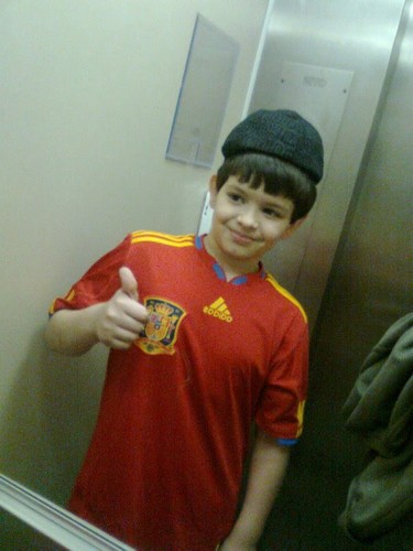 babalusp's profile picture. @LeticaTrinca minha melhor amiga e eu @babalsup seguem a gente