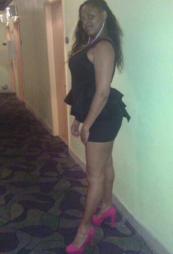 illusiveemotion's profile picture. I am such a f@c@ing lesbian.