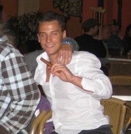 alexbreton18's profile picture. 