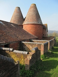 Passionate about old farm buildings, vernacular architecture and local history. Avid collector of interesting books, new and old. Also @TheRedBits