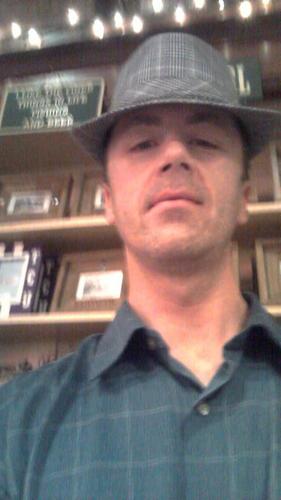 17website's profile picture. http://t.co/PrTI4E9UEp is a place for all teenagers. When you are 17, you know it all.