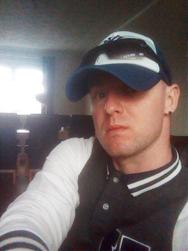 maclean_thomas's profile picture. work hard ,party harder