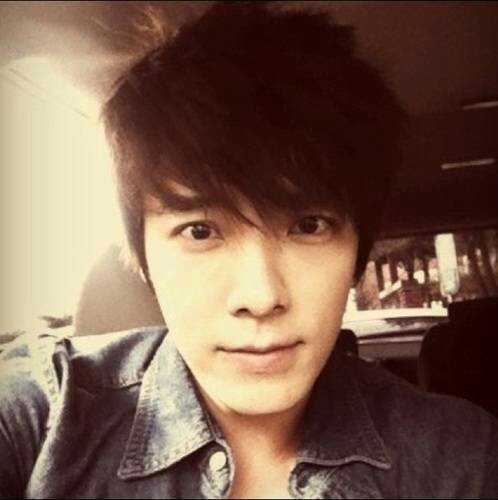 Super Junior Prince Lee @donghae861015 ♥ Loves and Support SUPER JUNIOR 15 ♥ Give you the latest updates and everything about SJ ♥ ^▽^