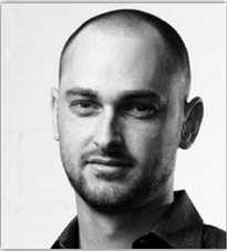 http://t.co/WHf8kNDLbp is an online marketing business coach - teaching people on how to become a successful internet marketer.