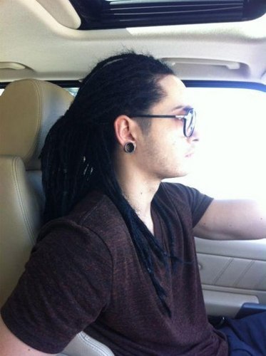 [Married to @GeorgsMuscles forever ♥010111] [Aubrey 110410♥ Alexandria & Devin 122010 ♥ Jasmine & Naomi 022111♥ Chase Kaulitz 030611♥ Kellin & Oliver 062711♥]