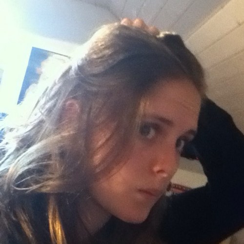 CynthiaEmonet's profile picture. 