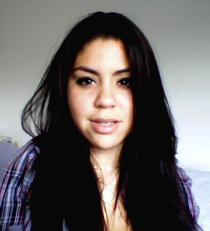 thaina94's profile picture. Deus pai todo  poderoso me livra-i do MAL .