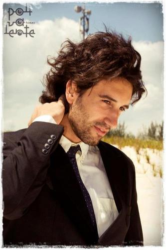 crof_errante's profile picture. Alimento-me de utopias