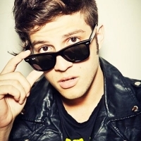 - @chayIeaoreal  ,quem é fã sabe ,sente & ama ,quem goosta do noossso chayziinho ,segue ai ;D