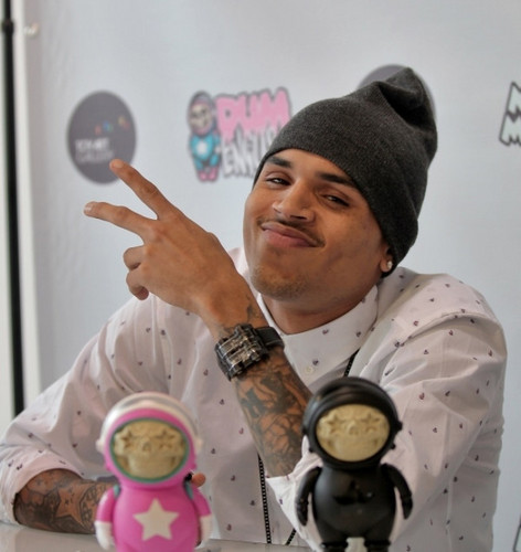 Oh baby let's get naked just so we can make sweet love (:
Chris Brown, we love you so much and thats enough