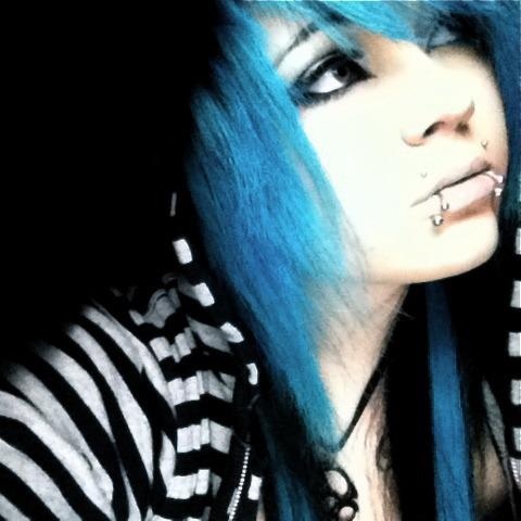 Rip_MyHeartOut's profile picture. 19.  Straight-edge.  Bi.  Body mods.  Scene kid.  Music.  Adventures.