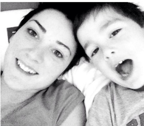 OzlemG81's profile picture. 